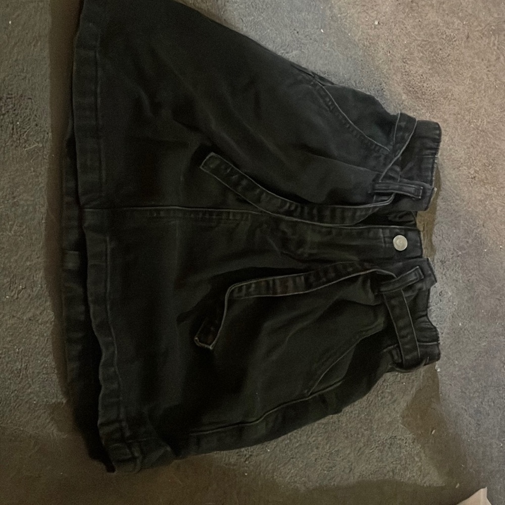 Hollister, cute, denim skirt with belt, black